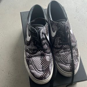 Men’s 11 Stefan Janoski Nike Sneakers